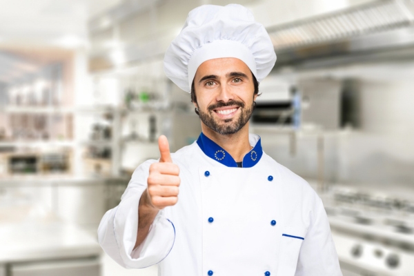 chef giving thumbs up sign depicting recommended appliances brands for cooking with propane